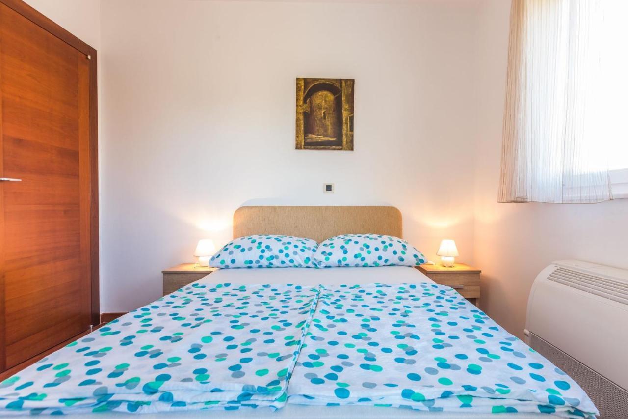 Apartment Adriano 2br With Terrace *