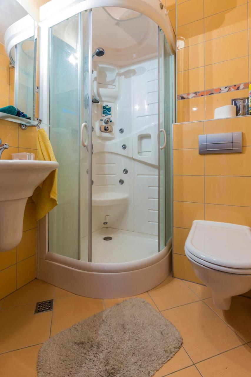 Adriano 2br With Terrace * Zadar